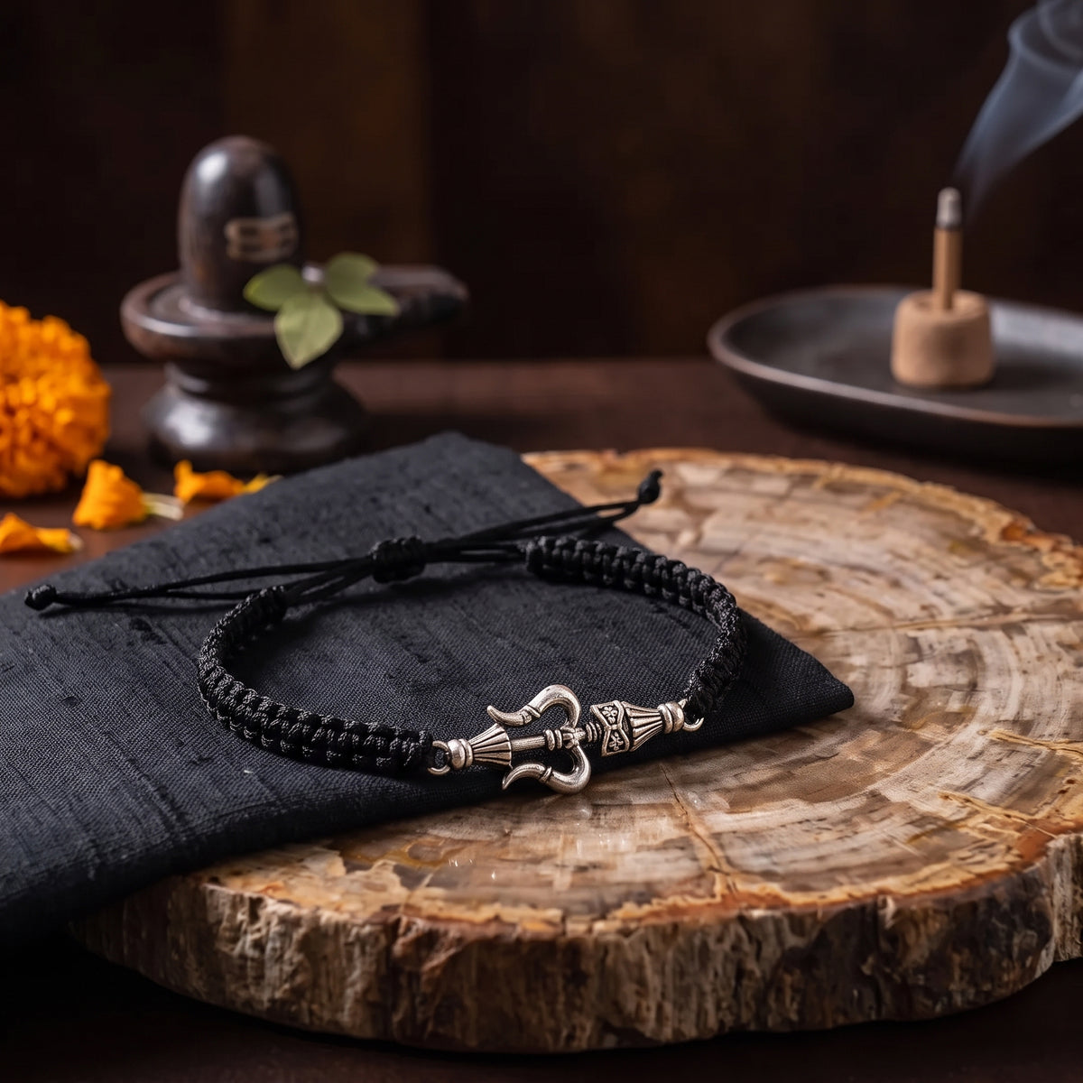 Mahadev Trishul Silver Thread Bracelet