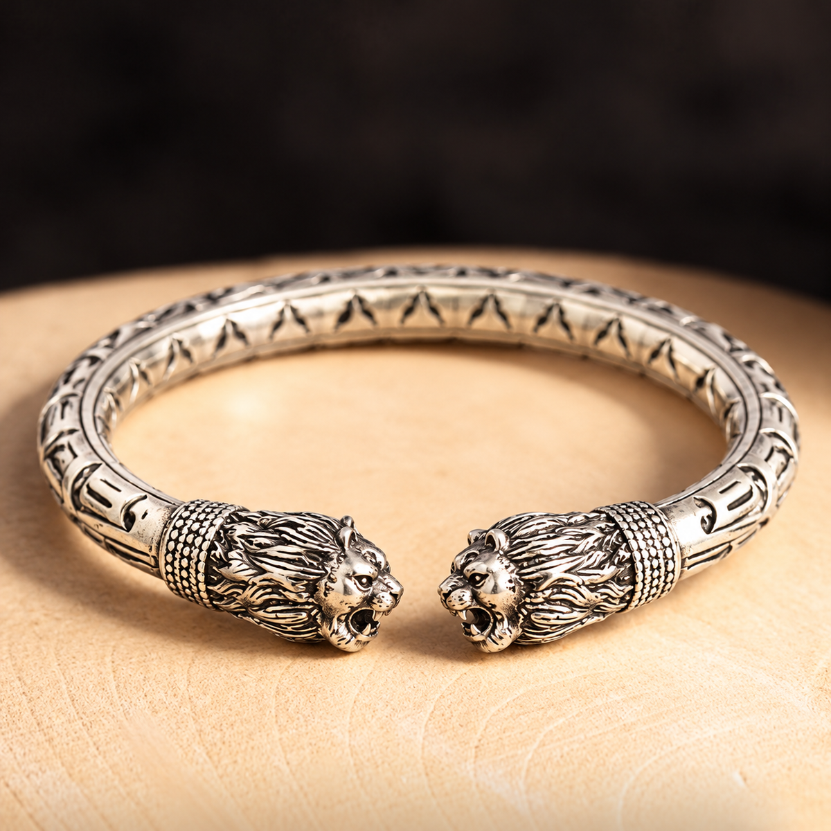 Men's Antique Silver Lion Kada
