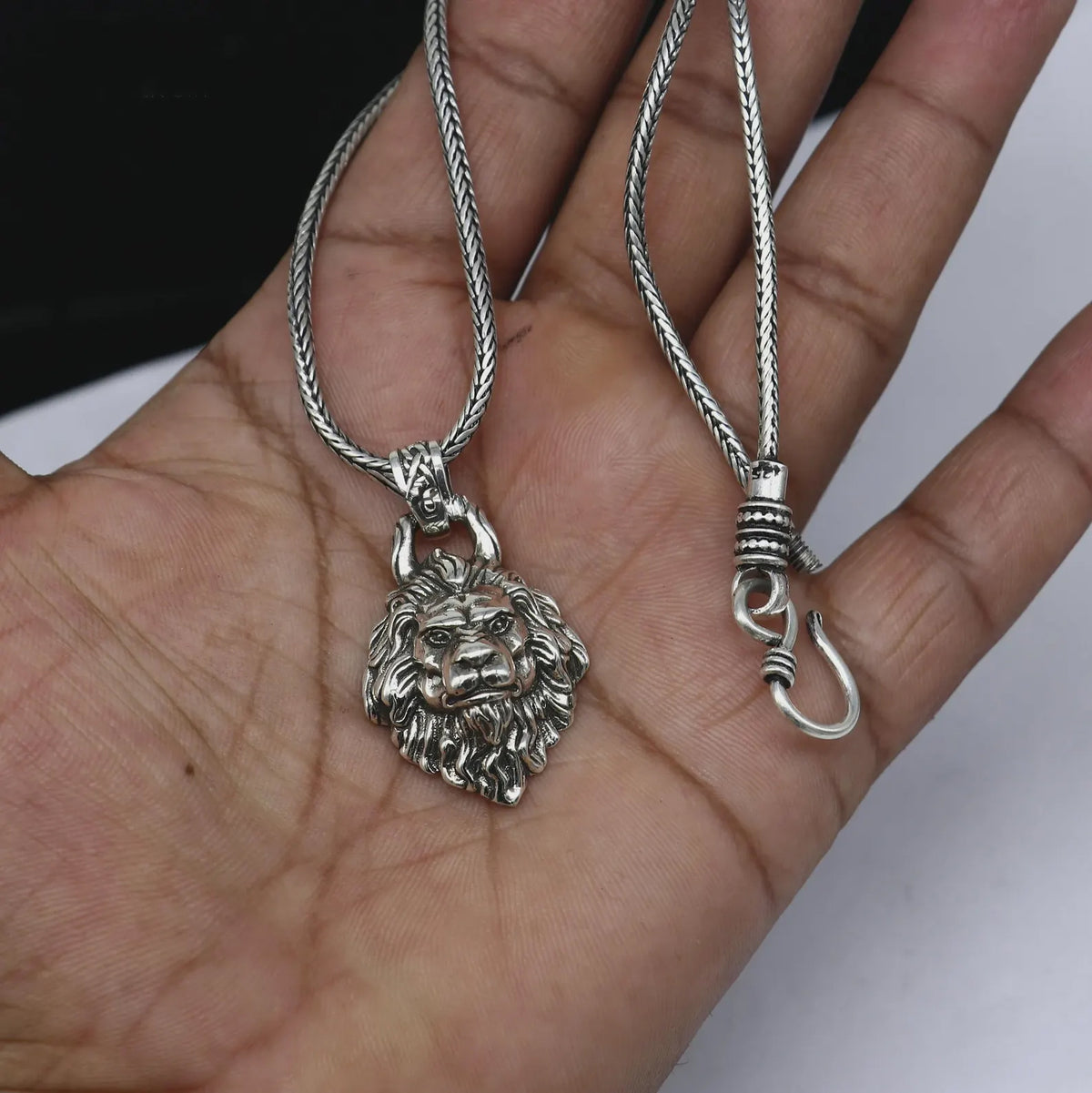 925 Pure Silver LION FACE Pendant Nest Gifting Pendant