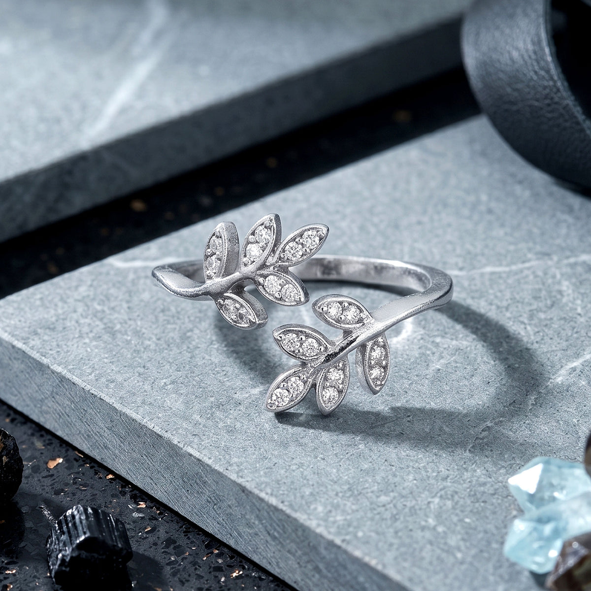 Leaf Design CZ 925 Sterling Silver Rhodium Plated Toe Ring