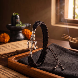 Mahadev Trishul Silver Thread Bracelet